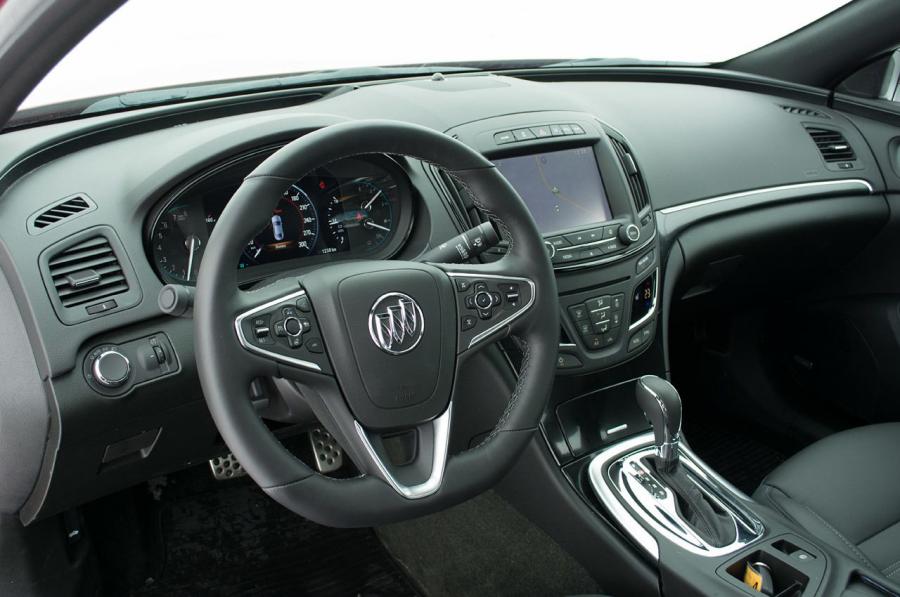 Buick Regal GS AWD 2014 года  (фото 14 из 30)